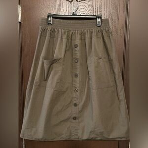 ASOS Button-Front Casual A-line Skirt in Olive L/12